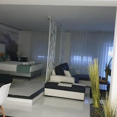 Prestige Holidays Alojamentos Hotel