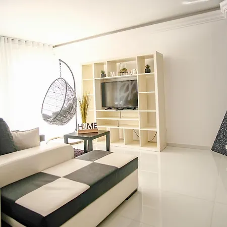 Hotel Prestige Holidays Alojamentos *