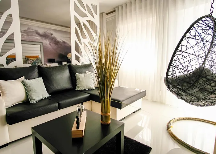 Prestige Holidays Alojamentos Hotel *